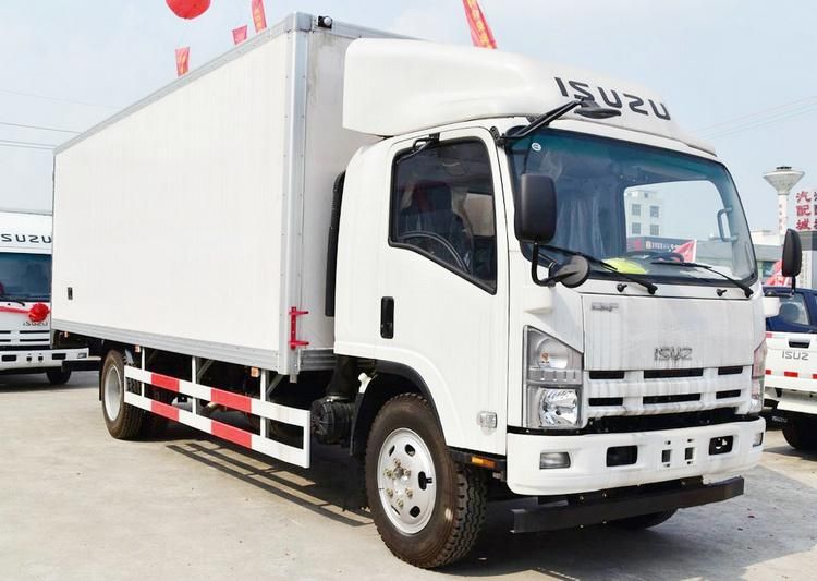 205HP Japanese Brand Refrigerated Cold Room Van Truck 8tons 30cbm