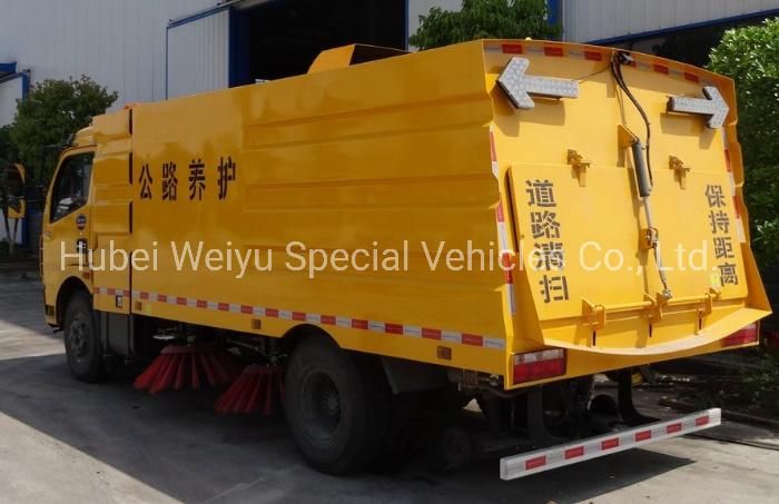 China Dongfeng 5tons Street Sweeping Truck Cleaning Washer Road Sweeper