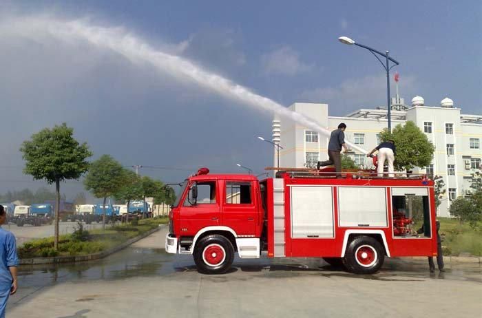 Water Tower Fire Truck Water Foam Tanker Fire Fighting Truck Crane Arm Fire Truck