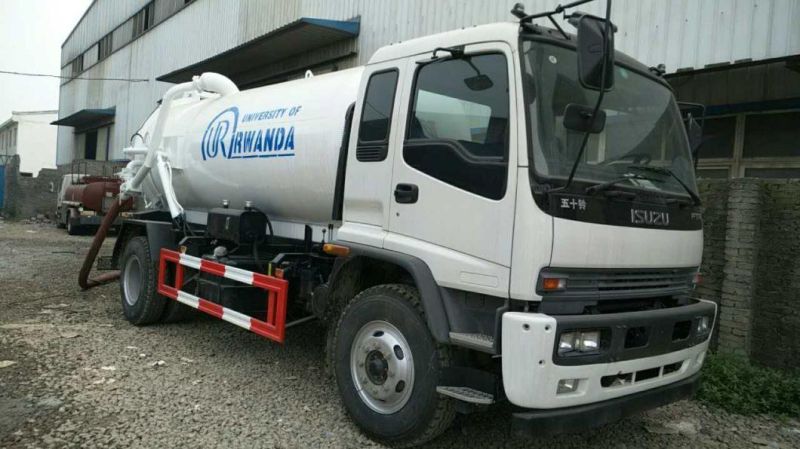 Japanese Brand 4X2 Sewage Pump Mini Sewage Suction Truck