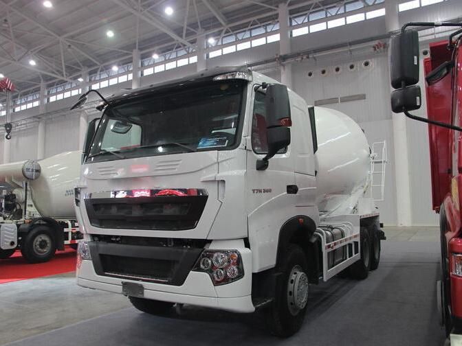 China Mini Self Loading Mack Concrete Mixer Truck for Sale