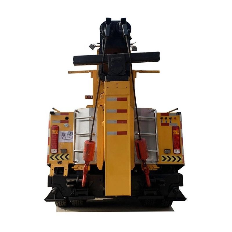 Heavy Duty HOWO 12 Wheels 40 Tons Towing Wrecker Truck with 3-Section 360 Degree Rotating Boom for Sales