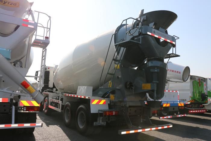 Sinotruck HOWO 8X4 Concrete Mixer Truck for 336HP