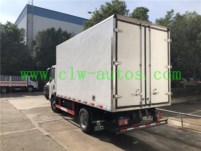 HOWO 4X2 Rhd Freezer Refrigerator Van Truck for Meat and Fish Transport