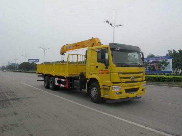 Sinotruk 6X4 Dump Truck with Crane Boom and Grab