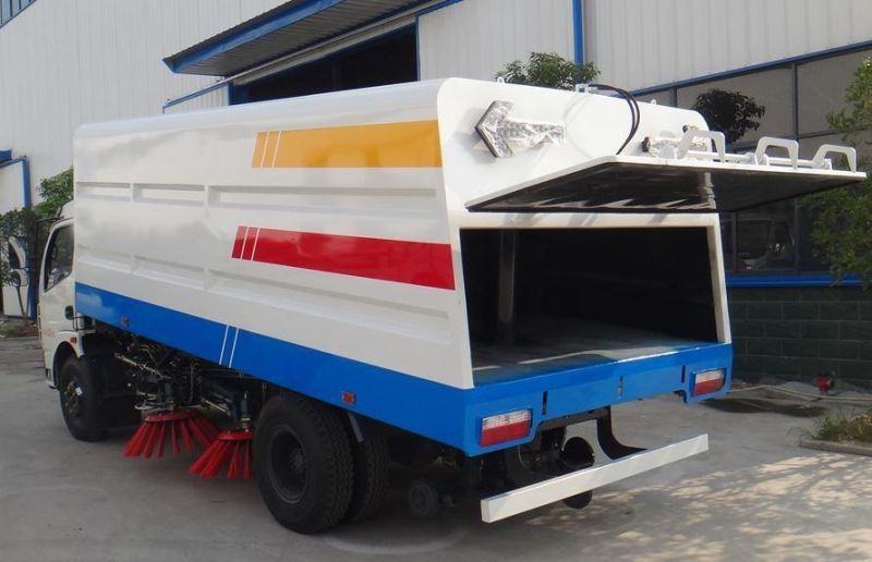 Dongfeng 5cbm Street Cleaning Truck 95HP Small Street Sweeper Truck