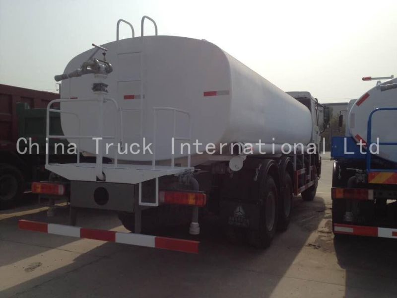 Sinotruck Road Cleaning 6X4 HOWO 20000 Liters Sprinkler Water Tank Trucks