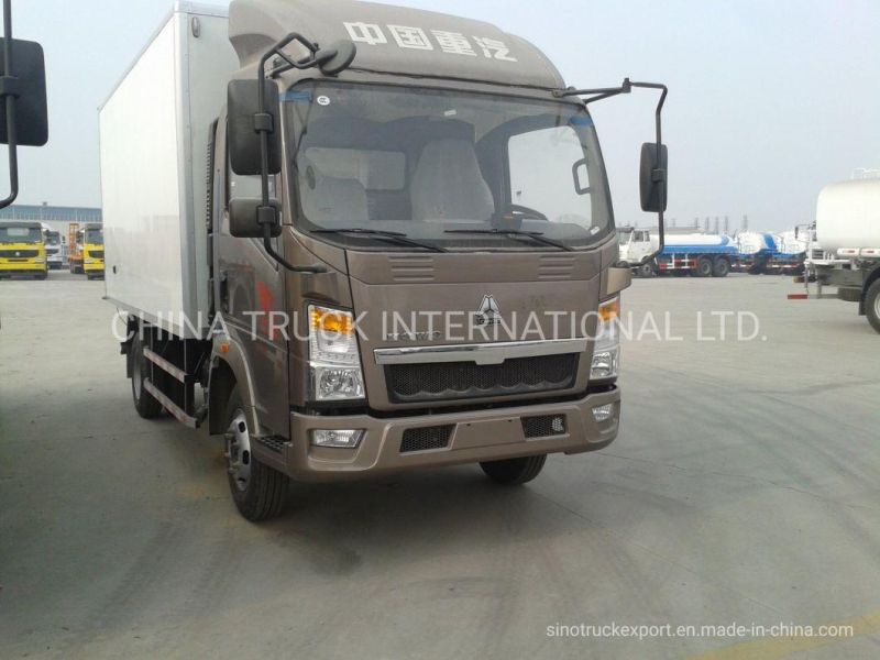 5000kg Sinotruck 4X2 HOWO Refrigerated Trucks with Manual