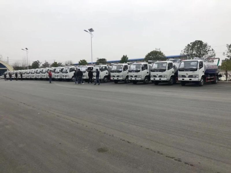 Good Quality HOWO Light 4X2 Vacuum Fecal Suction Truck 5000liters 4000liters