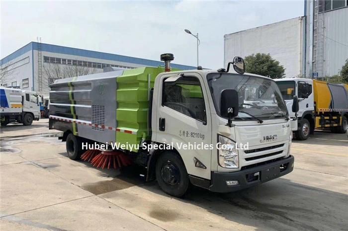 Four Brushes Road Cleaning Machine 8cbm Jmc Vacuum Street Sweeper Manufacturer