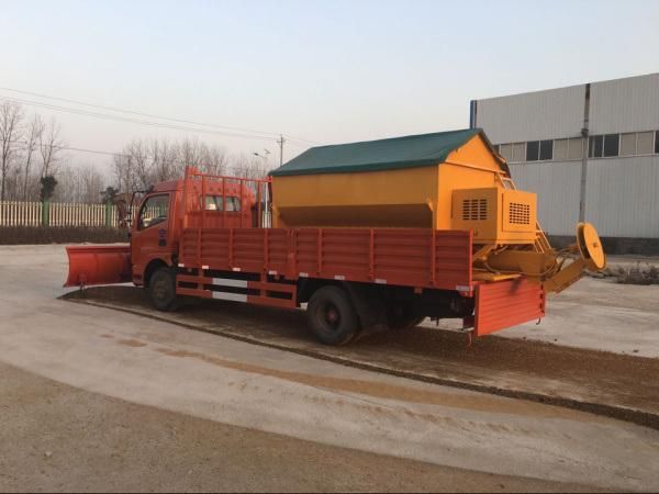 Dongfeng 6cbm Salter Tank Snow Removal Trucks with Shovel