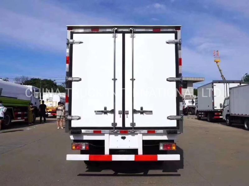 Sinotruk HOWO 4X2 6wheelers 5t Freezer Truck Refrigerated Truck
