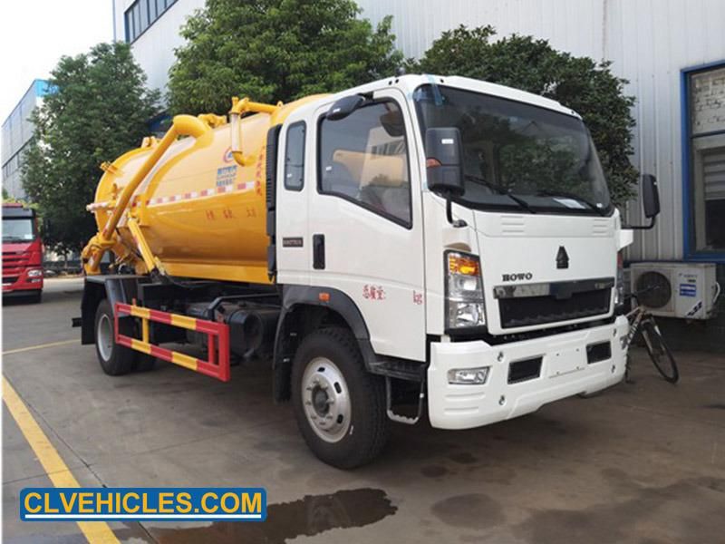 HOWO 4*2 6000 Liters Toilet Vacuum Sewer Sewage Cleaning Truck