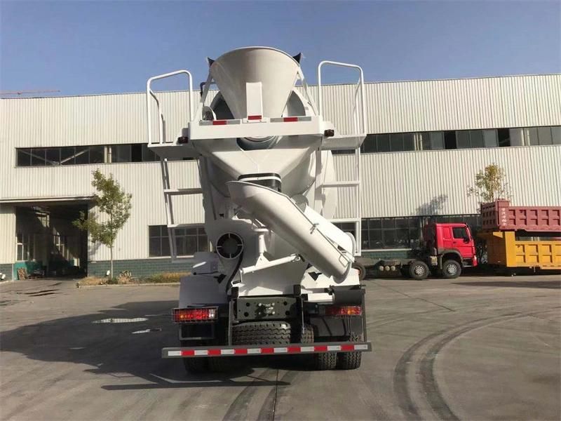 Good Quality HOWO 12 Tires 371HP 420HP Concrete Mixer Truck