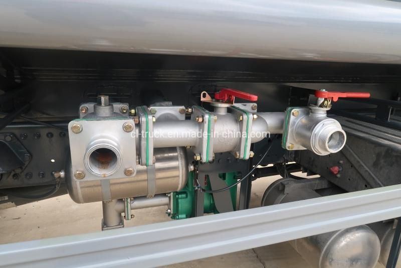 HOWO 4X2 15000liters 15m3 18m3 20m3 Water Tank Truck