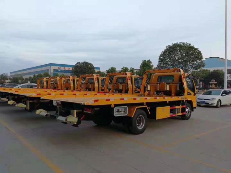 HOWO Sinotruck 3t Flatbed Tow Truck for Sale in Peru