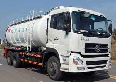 Pulling and Pumping Tanker (Powder Material Suction)