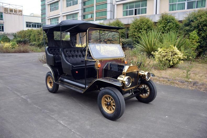 Cheap 4-5 Seats Electric Vehicle Vintage Sightseeing Classic Car for Sale