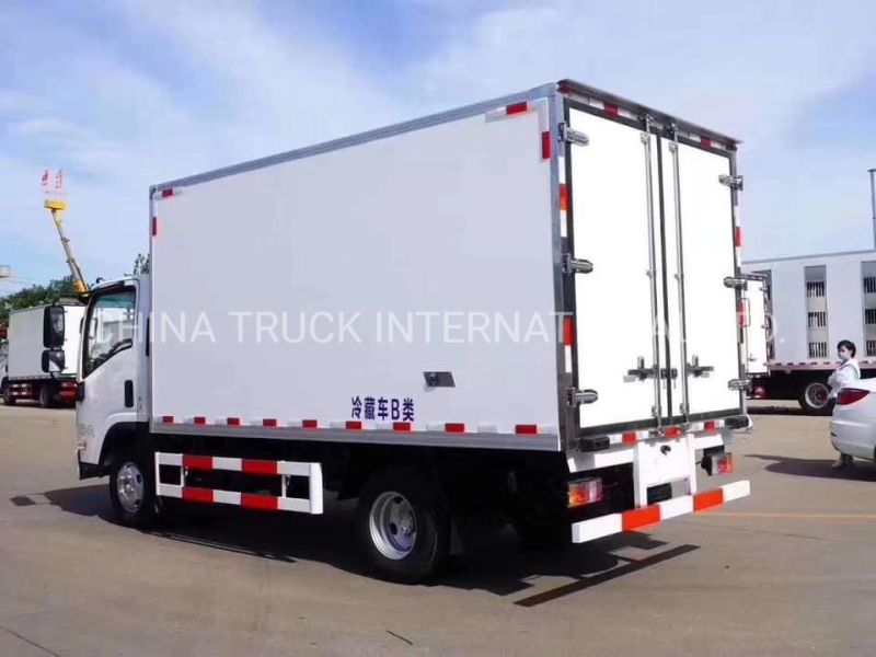 Sinotruk HOWO 4X2 6wheelers 5t Freezer Truck Refrigerated Truck