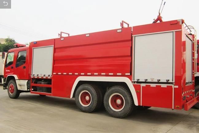 Isuzu 300HP Dry Powder and Foam Combined Use Fire Engine Firefighting Truck