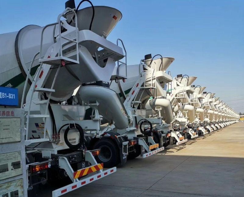 Sinotruck Dongfeng Foton Truck with Concrete Mixer