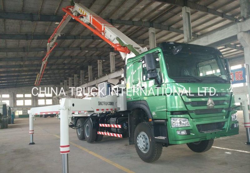 Sinotruk HOWO 4X2 6X4 Concrete Pump Truck for Construction