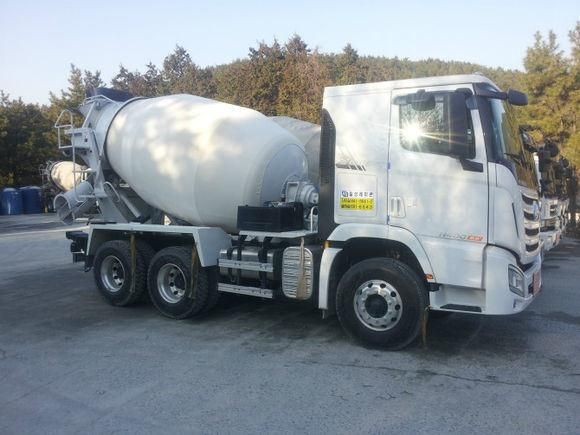 Hyundai 6X4 Mixer Truck