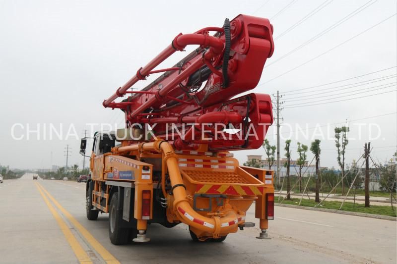 Sinotruck Truck Working with Mixer Truck′s 4X2 33m Pump Truck