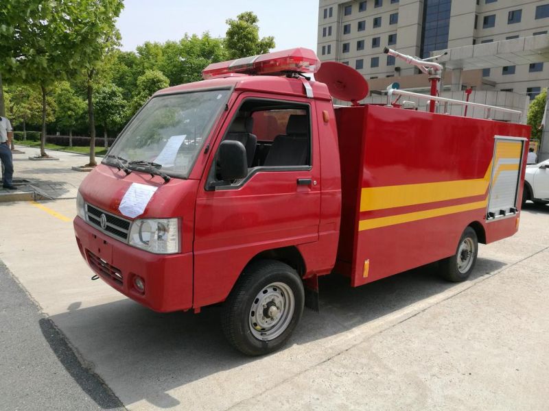 Dongfeng Gasoline Portable Pump Fire Truck with 1.5 Cbm Water Tank