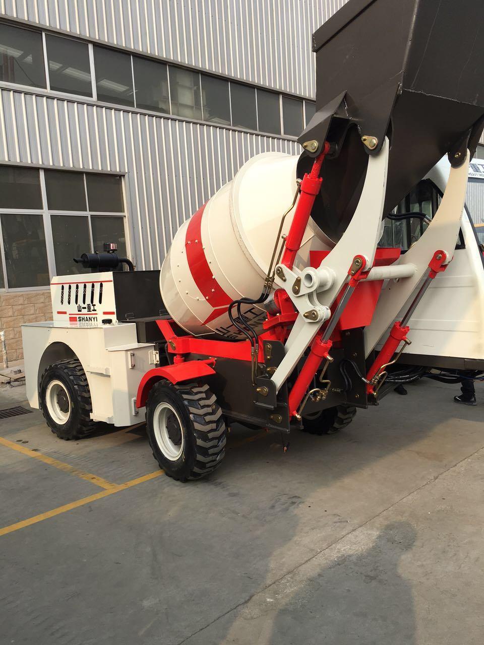 Mobile Portable Self Loading Concrete Mixer Price