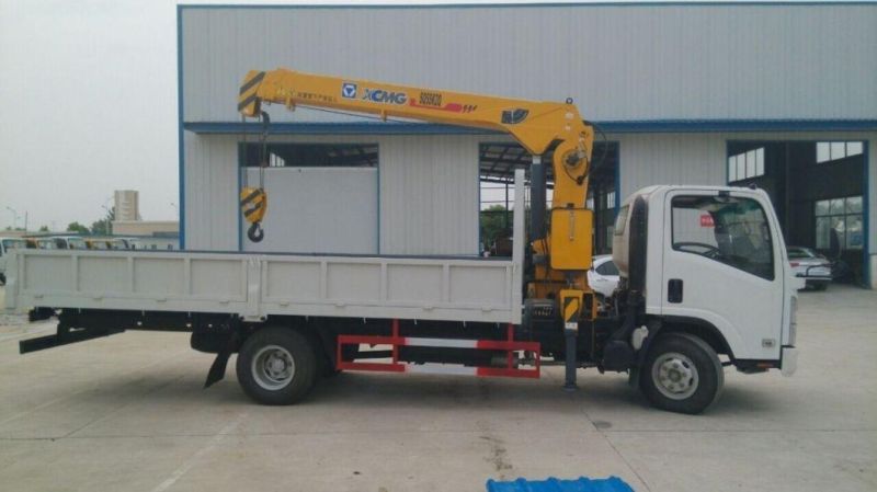 Japanese 4X2 Mini Crane Truck Mounted Crane Truck