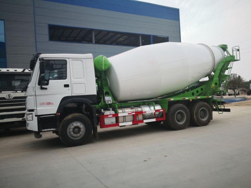 Sinotruck 8cbm 6*4 Concrete Mixer Truck Cement Mixing Truck