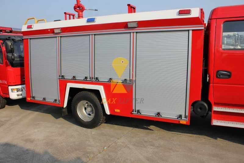 European Standard Foam Water Combined Fire Fighting Engine Vehicle