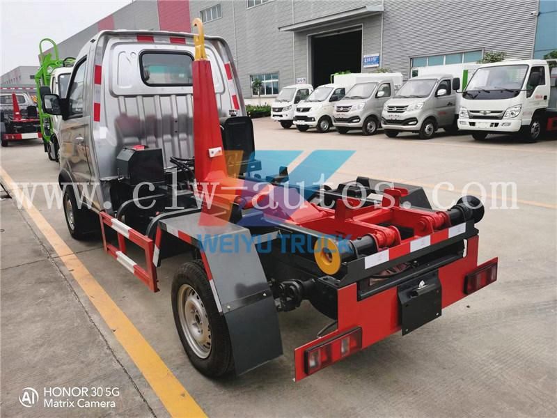 Jinbei Brand 2000liters 2m3 1ton 1tons Mini Hook Lift Garbage Truck Waste Removal Truck with Detechable Container