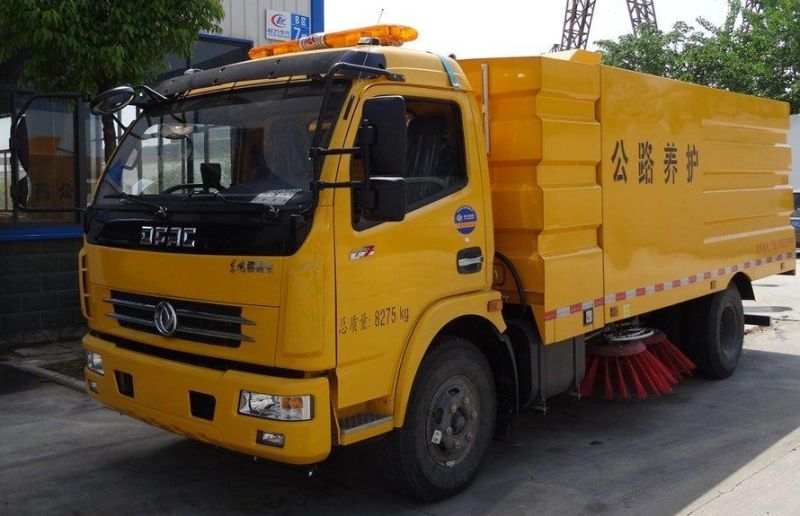 Dongfeng 8cbm Road Sweeper Truck Pavement Sweepers Truck with 4 Brushes
