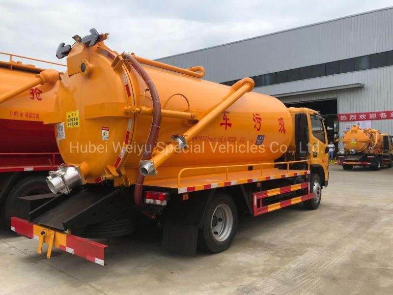 Factory Price Dongfeng Brand 4mm Carbon Steel Tank Vacuum Suction Truck Waste Water Transport Truck