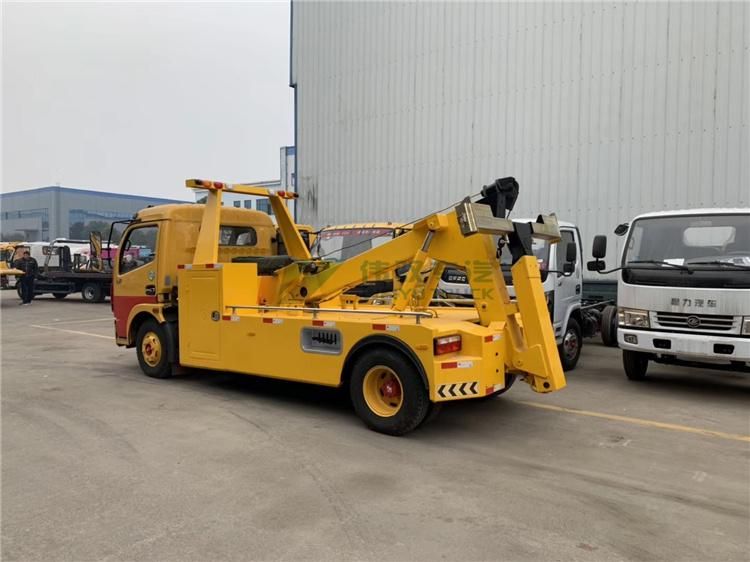 4tons Recovery Tow Truck Dongfeng 120HP 4t Road Wrecker Towing Car for Sale