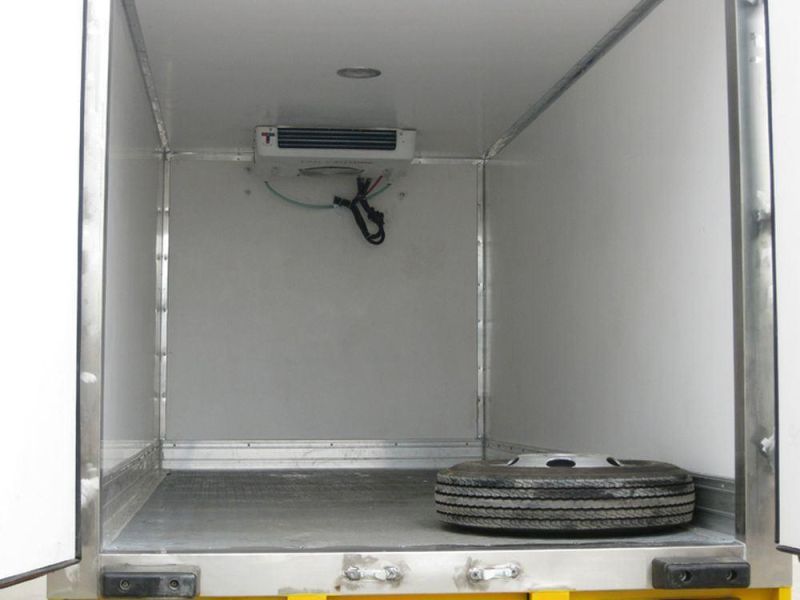 JAC Small -18 Degree Refrigerated Van Box Refrigerator Truck