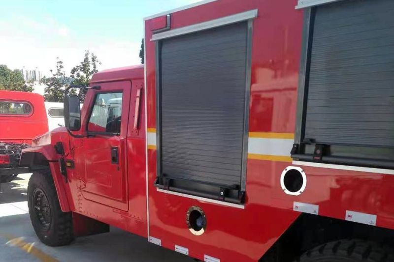 Dongfeng Brave Warrior M50 off Road Single Row Forest Fire Fighting Truck