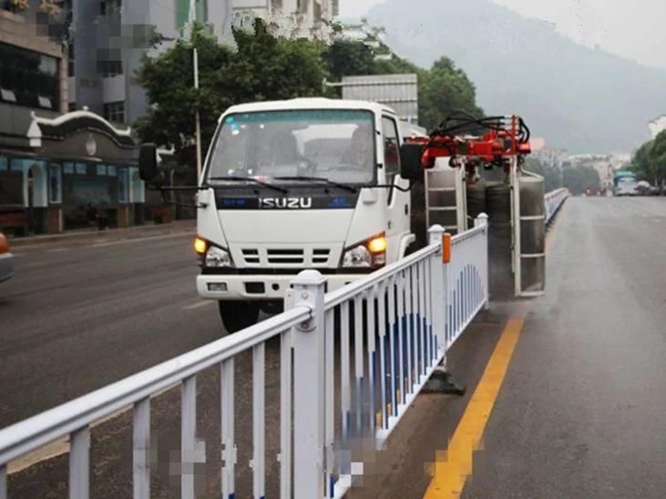Dongfeng Isuzu Small Street Road Guardrail Cleaning Truck